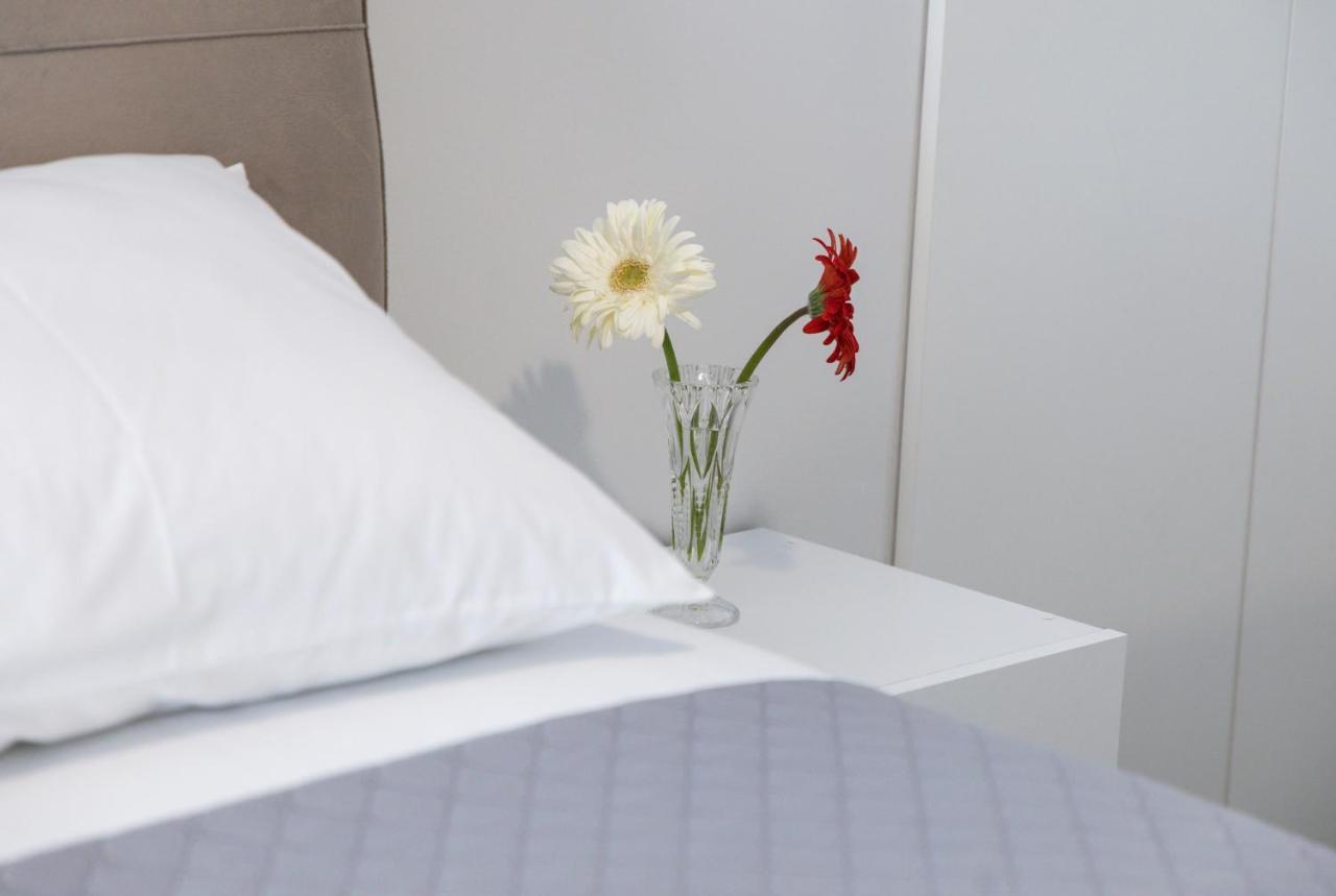 Brand New Apartment In The Heart Of The City أثينا المظهر الخارجي الصورة