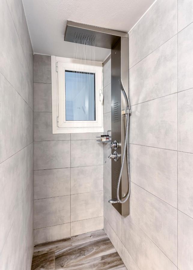 Brand New Apartment In The Heart Of The City أثينا المظهر الخارجي الصورة